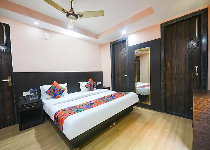 Fabhotel Moon Light Near Yashobhoomi Convention Centre
