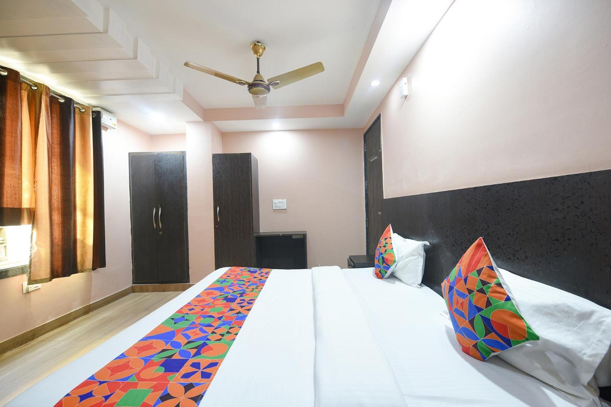Fabhotel Moon Light Near Yashobhoomi Convention Centre 3* New Delhi