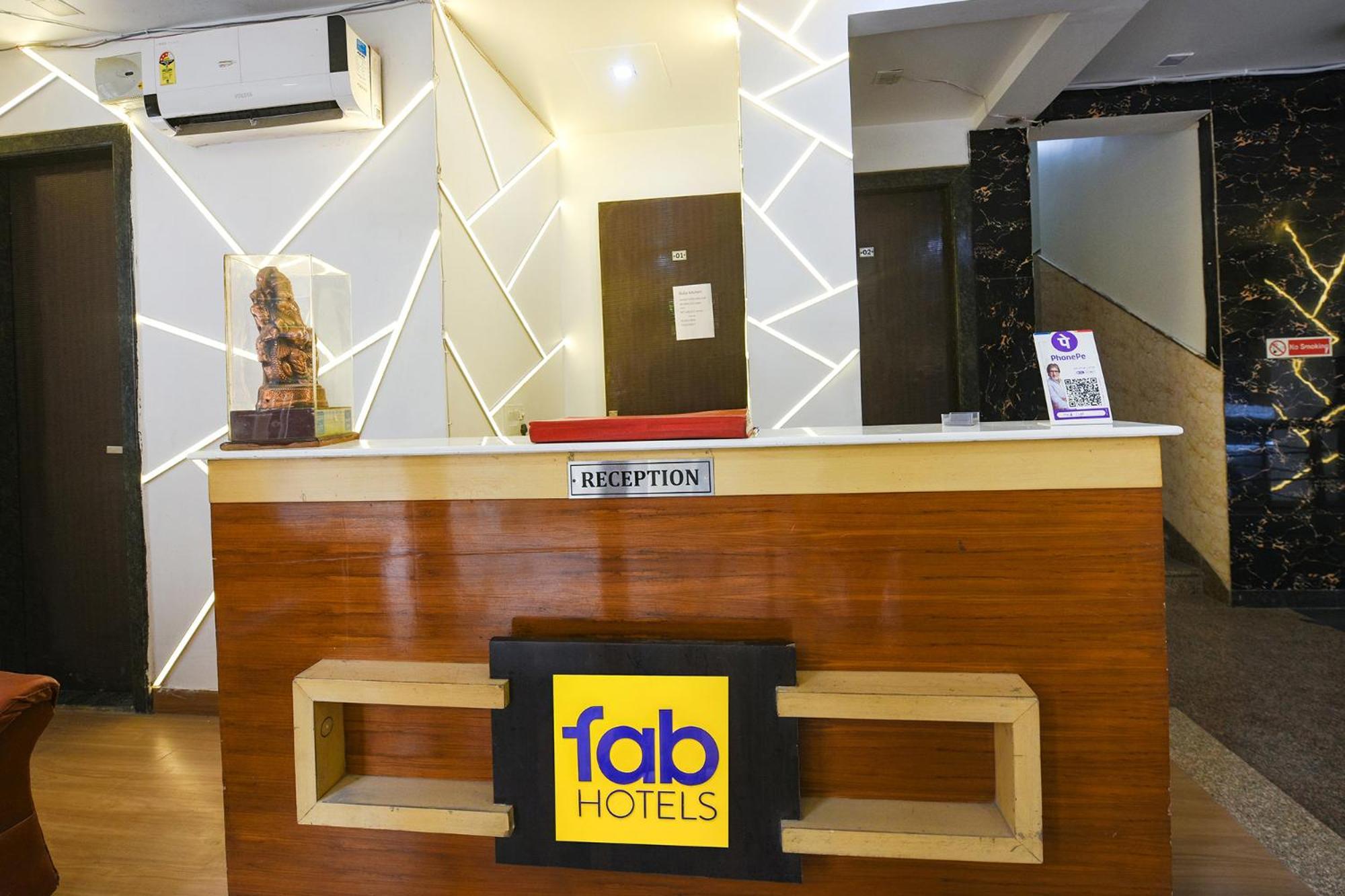Fabhotel Moon Light Near Yashobhoomi Convention Centre Hotel